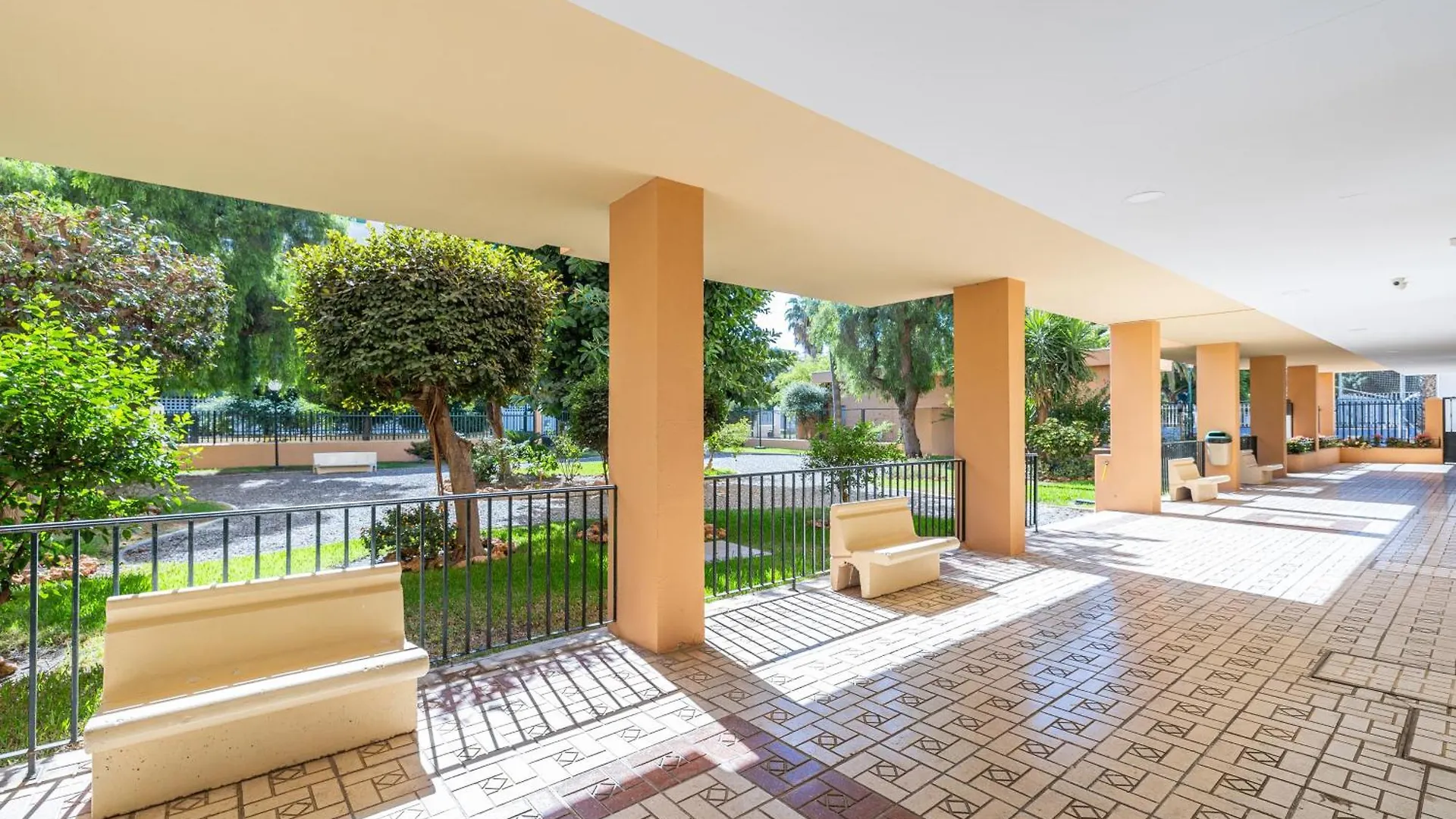 Holidays2Malaga Los Guindos 500 Mts From Beach And Promenade 0*, マラガ スペイン
