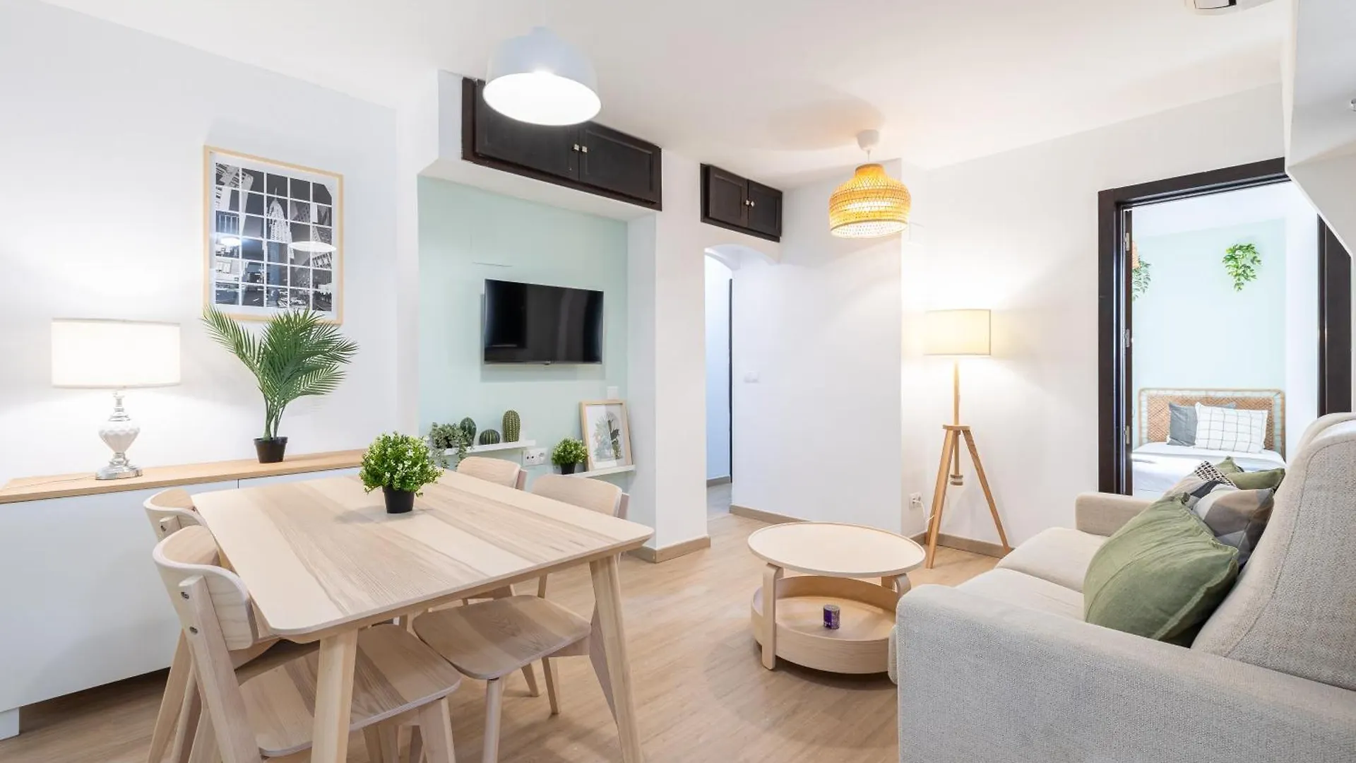 Holidays2Malaga Los Guindos 500 Mts From Beach And Promenade